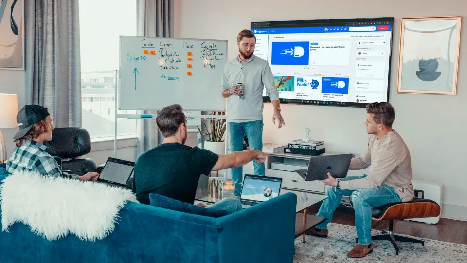 Future-Ready Digital Workplace with Diggspace